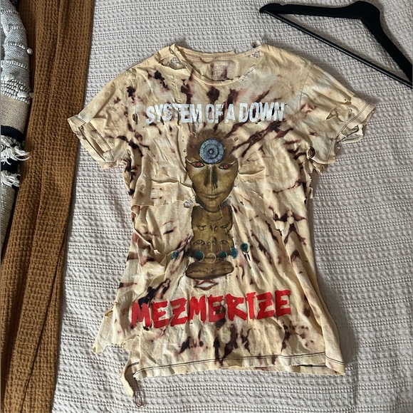 🌑 S O L D 🌑 
Shredded System Of A Down Tee - Picture 1 of 7